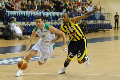 Beko Basketbol Ligi'nde F. Bahçe liderliğini korudu