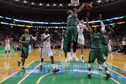 NBA'de Celtics deplasmanda Cavaliers'i devirdi