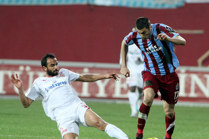 Spor Toto Süper Lig'de Trabzonspor averajla liderliğini sürdürdü
