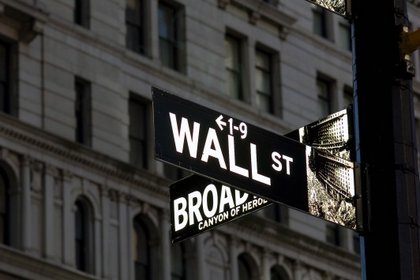 Wall Street emtiada sınıfta kaldı