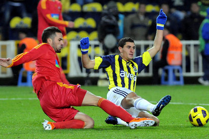 F.Bahçe Kayseri'yi 2 golle geçti
