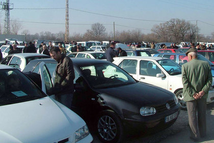 Otomobil pazarı  Avrupa'da küçülürken,Türkiye'de büyüyor