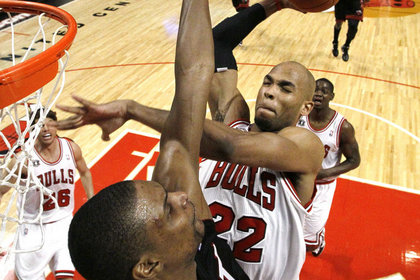 NBA'de Bulls Heat'i 93-89 yendi
