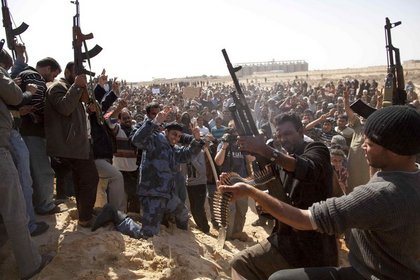 El Cezire: Libya'nın doğu ve batısında çatışmalar var