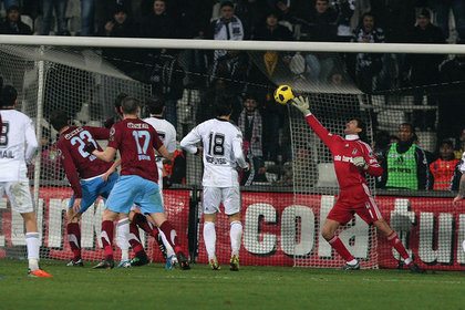 Beşiktaş evinde Trabzonspor'a yenildi