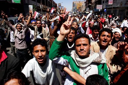 Yemen Devlet Başkanı yeni anayasa ve parlamenter sistem sözü verdi