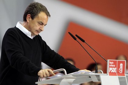 Zapatero'nun çekilmesi İspanya'ya güveni azaltıyor