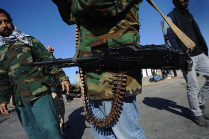 Libyalı muhalifler silah istiyor