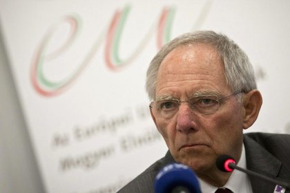 Almanya Maliye Bakanı: Yunanistan borç yapılandırmasına gidebilir