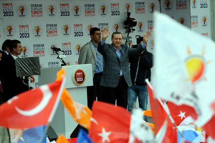 Erdoğan: Apo'yu peygamber ilan edenlerle işimiz olmaz