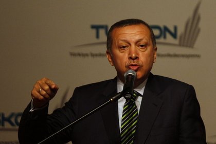 Erdoğan: Kaddafi derhal iktidarı bırakmalı
