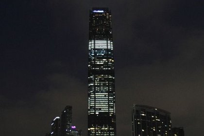 Dünyanın en yüksek oteli Hong Kong'ta açıldı