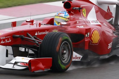 Formula 1'de ilk antrenmanın en hızlısı Alonso