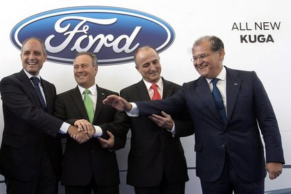 Ford, yeniden yapılandırmaya gidiyor