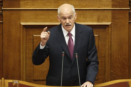 Papandreu, yeni kabine kurarak güvenoyu isteyecek