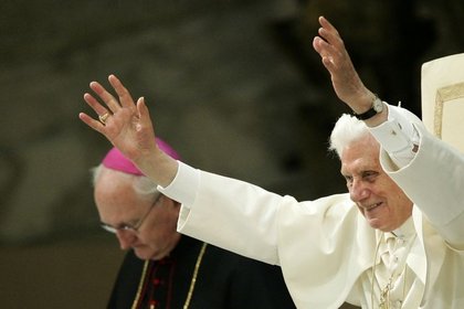 Vatikan , finansal krizi atlattı
