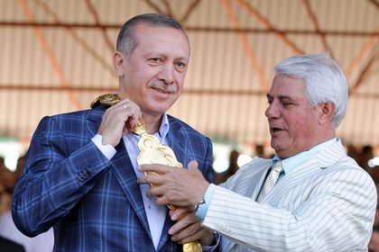 Erdoğan: Dünyanın en güçlü ülkeleri dökülüyor