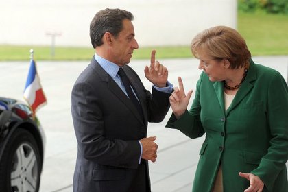 Merkel ve Sarkozy kriz için ortak pozisyon aldı