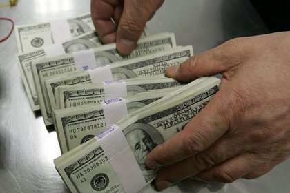 Dolar rekor kırdı, İMKB'de kayıp yüzde 3'ü aştı
