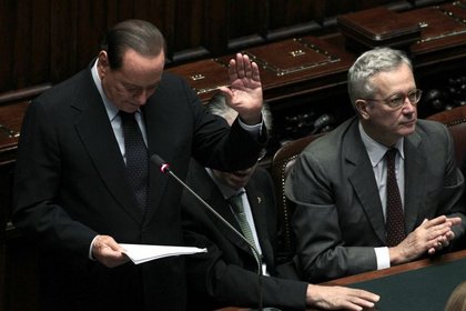 Berlusconi'den kritik anlaşma