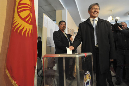 Kırgızistan, Cumhurbaşkanı'nı seçti