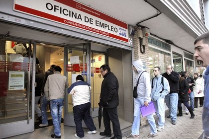 2011'i 5,4 milyon işsiz ile kapattı