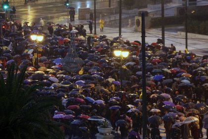 Yağmura rağmen protesto