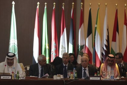Arap Birliği barış güçlerini Suriye'ye çağırdı