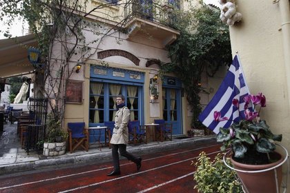 Yunanistan yüzde 7 küçüldü