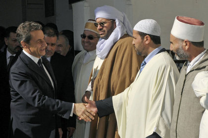 Sarkozy: Esad bir katil gibi davranıyor