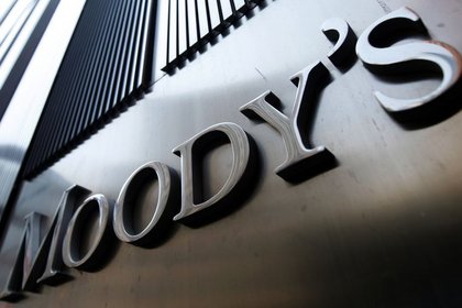 Moody's Türk bankalarını negatif izlemeye aldı
