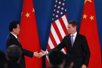 Geithner, Çin'in 1970'lere dönmesini istiyor!