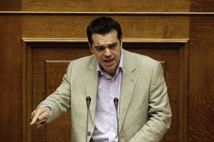 Tsipras: Euro'dan çıkmak için yalvaracağız