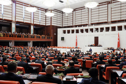 Suriye Tezkeresi Meclis'ten geçti