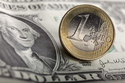 Euro/dolar paritesi son bir ayın en yükseğinde