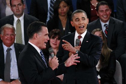 Obama, Romney'yi köşeye sıkıştırdı