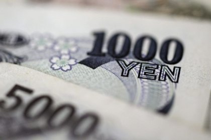 Yen, hisse kayıplarıyla yükseldi