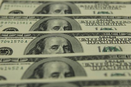 Dolar, ekonomik verilerden destek buldu