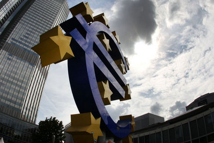 Euro haftayı düşüşle kapattı