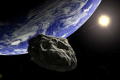 Devasa asteroit, Dünya'nın yanından geçiyor