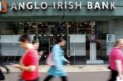 AMB İrlanda'nın Anglo Irish'i 15 yıl fonlama planını reddetti