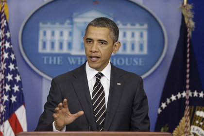 Obama: Harcama kesintilerini erteleyin