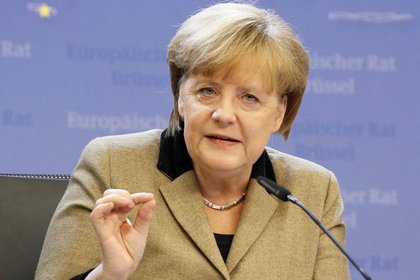 Merkel: 1.30 - 1.40 dolar arasındaki euro normaldir