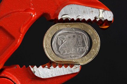 Kemer sıkma karşıtlığı euroyu tehdit ediyor