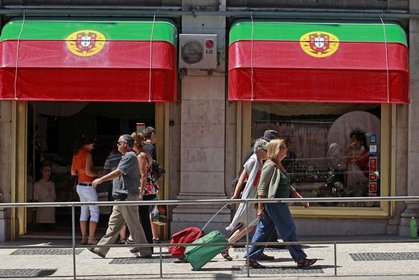 S&P Portekiz'in not görünümünü artırdı