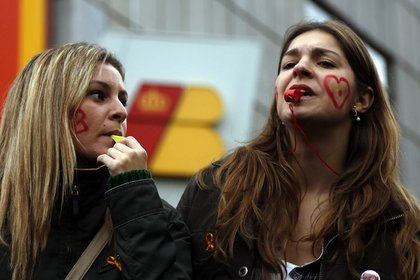 İspanya'da on binler yeniden sokakta
