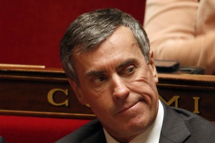 Fransız bütçe bakanı istifa etti