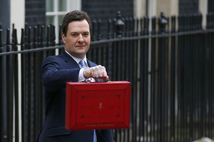 İngiltere'de yeni bütçe açıklandı