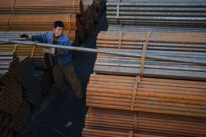 Çin'de imalat hız kazanıyor