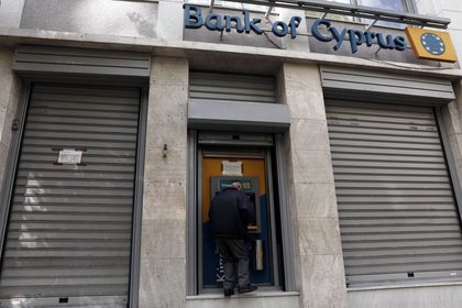 G. Kıbrıs IMF'ye direniyor